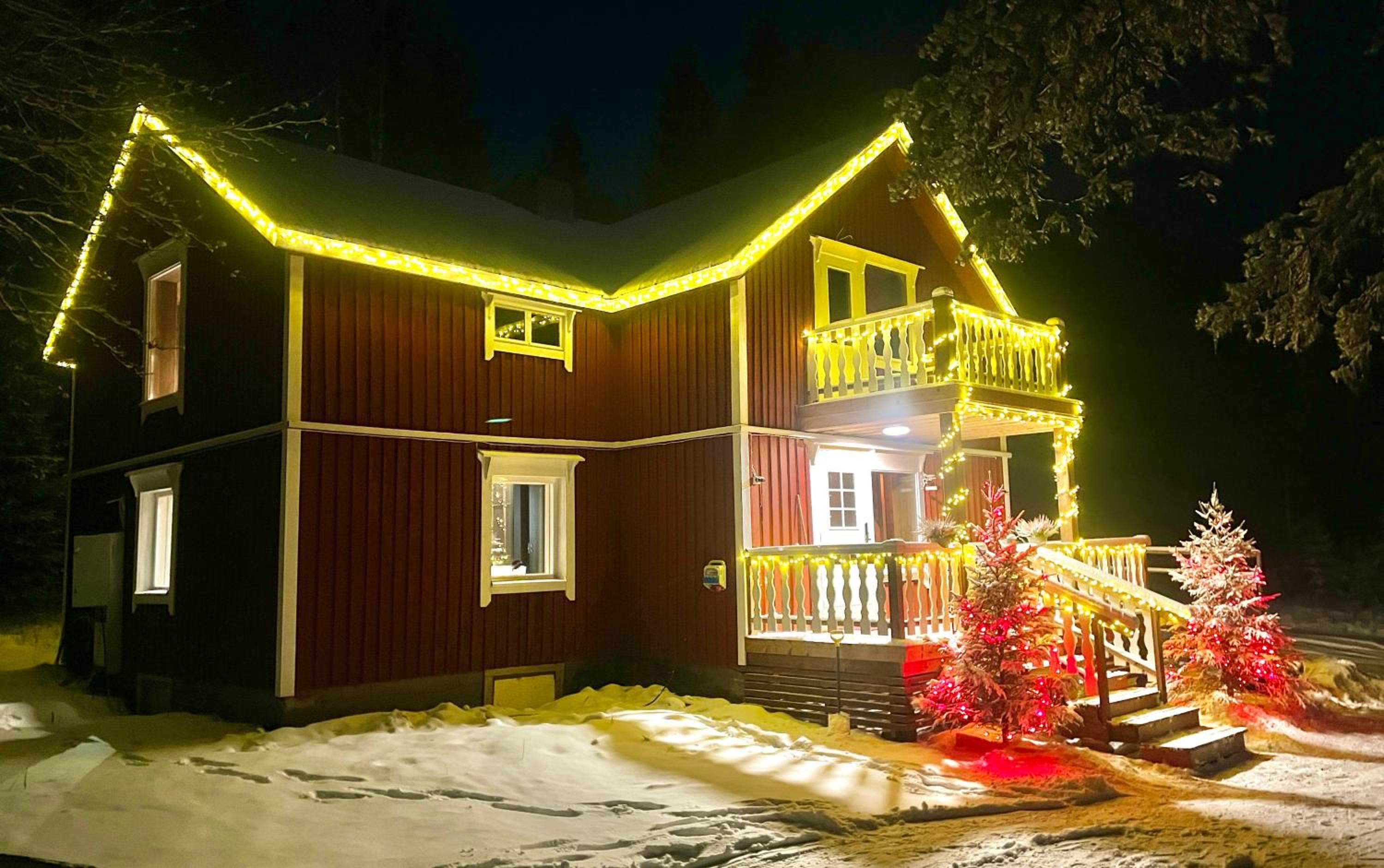 Art House of Lady Christmas