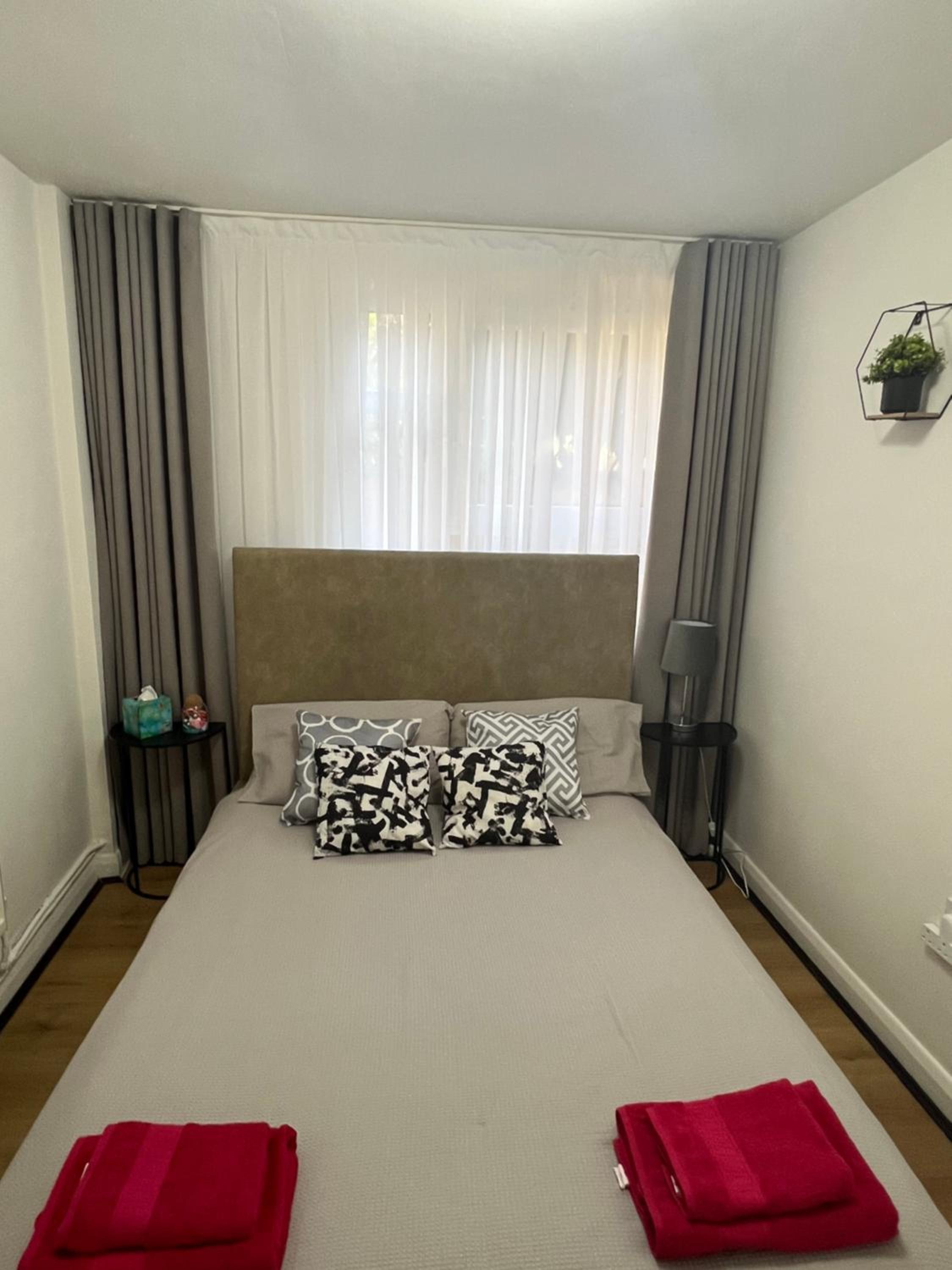 Spacious rooms for rent 10 min from Tower Bridge