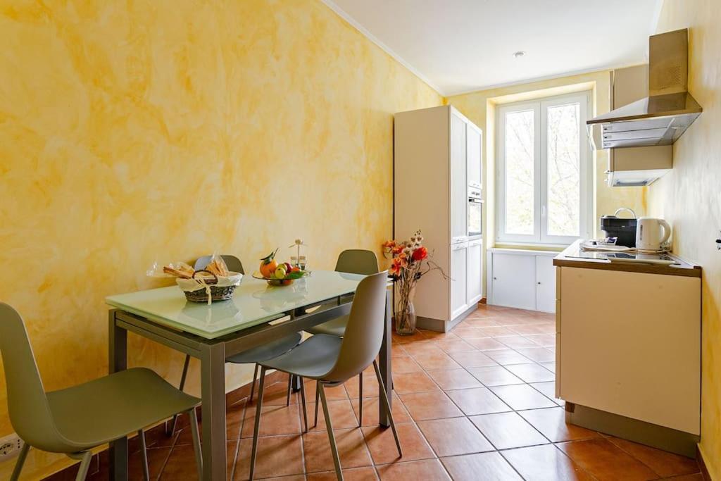 Corradi 4 Apartment with Terrace