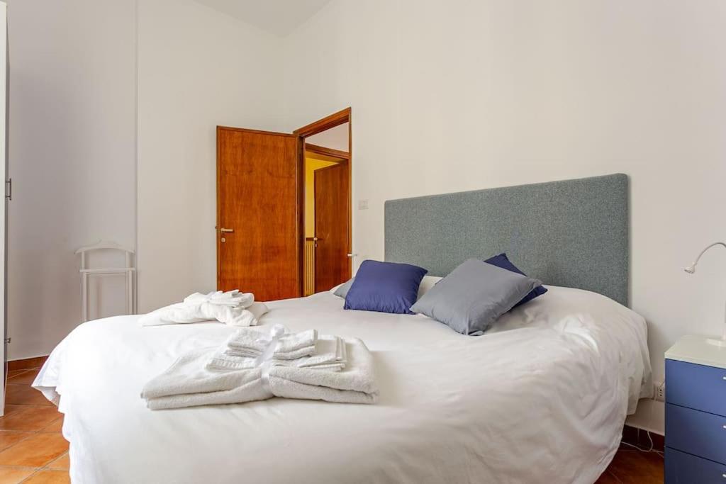 Corradi 4 Apartment with Terrace