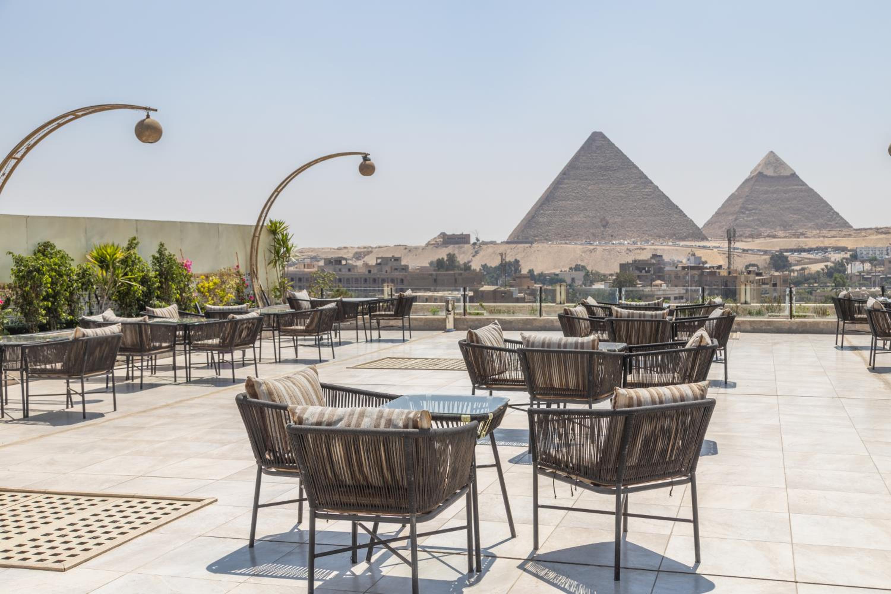 Superior Pyramids Inn