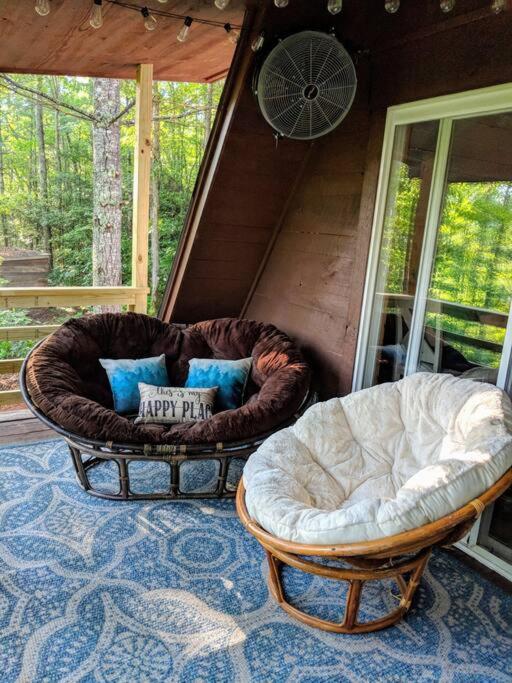 Rustic Luxurious A-Frame with Jacuzzi Fast Internet view 2