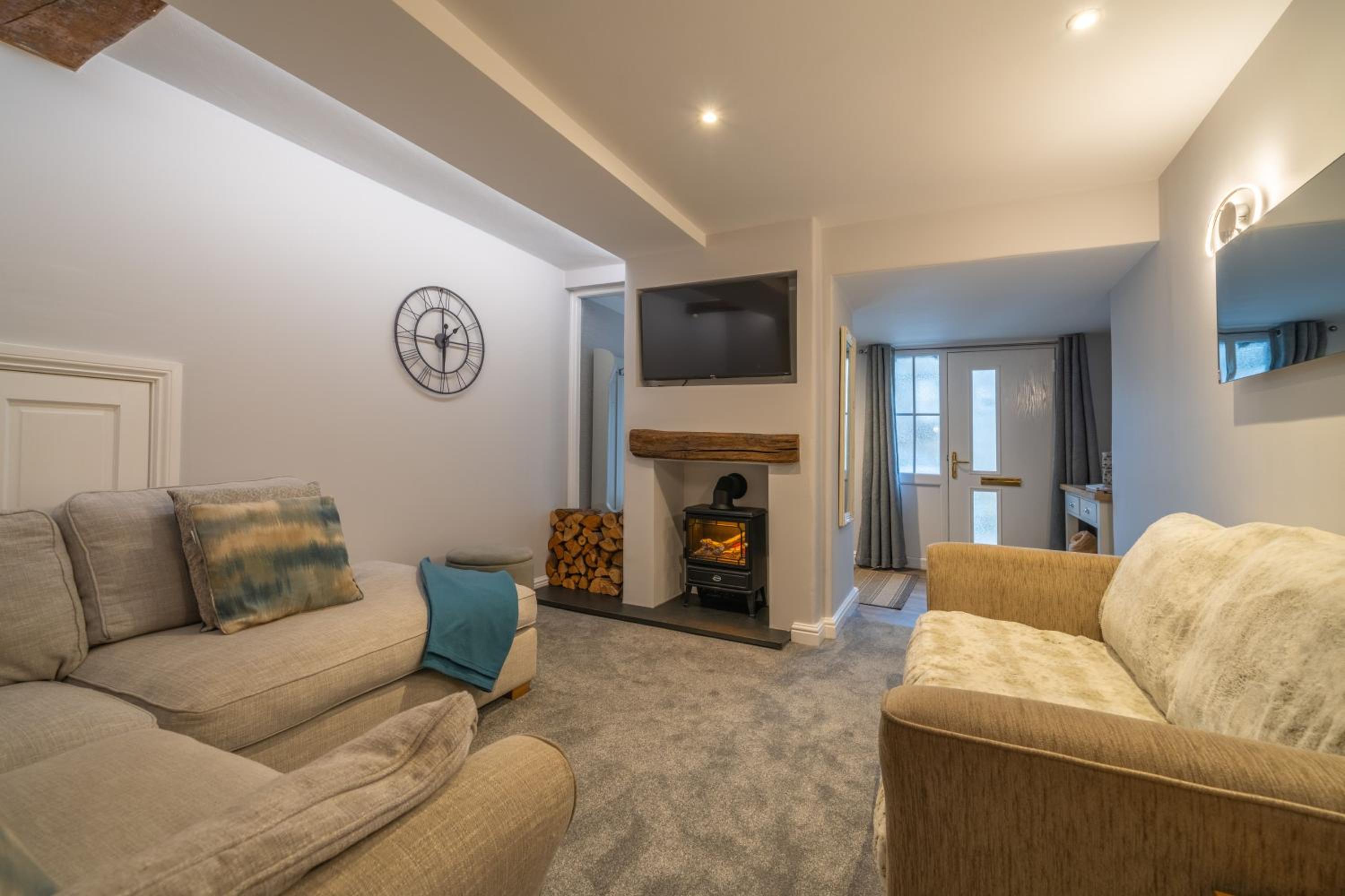 Laburnum Cottage - Windermere Town Centre, with Parking view 3