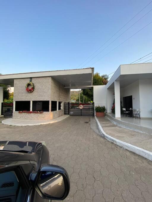 Casa Familiar en Ricaurte con Piscina Privada