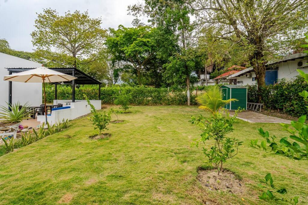Casa Familiar en Ricaurte con Piscina Privada