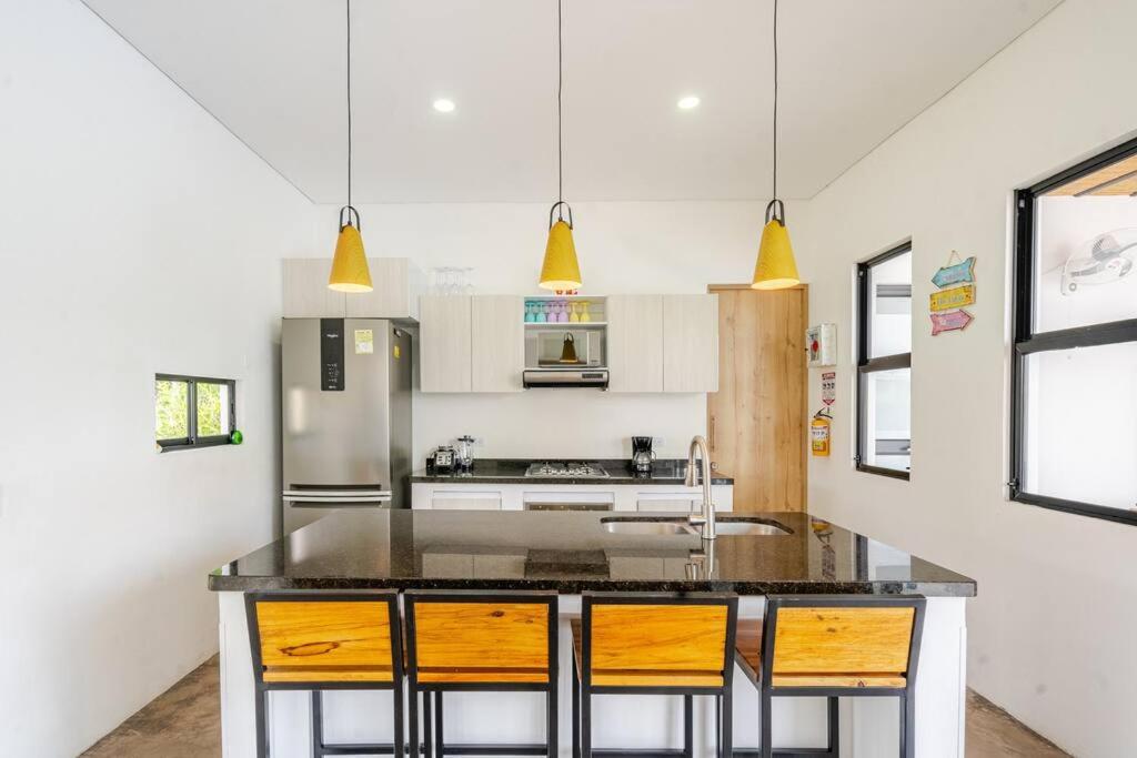 Casa Familiar en Ricaurte con Piscina Privada