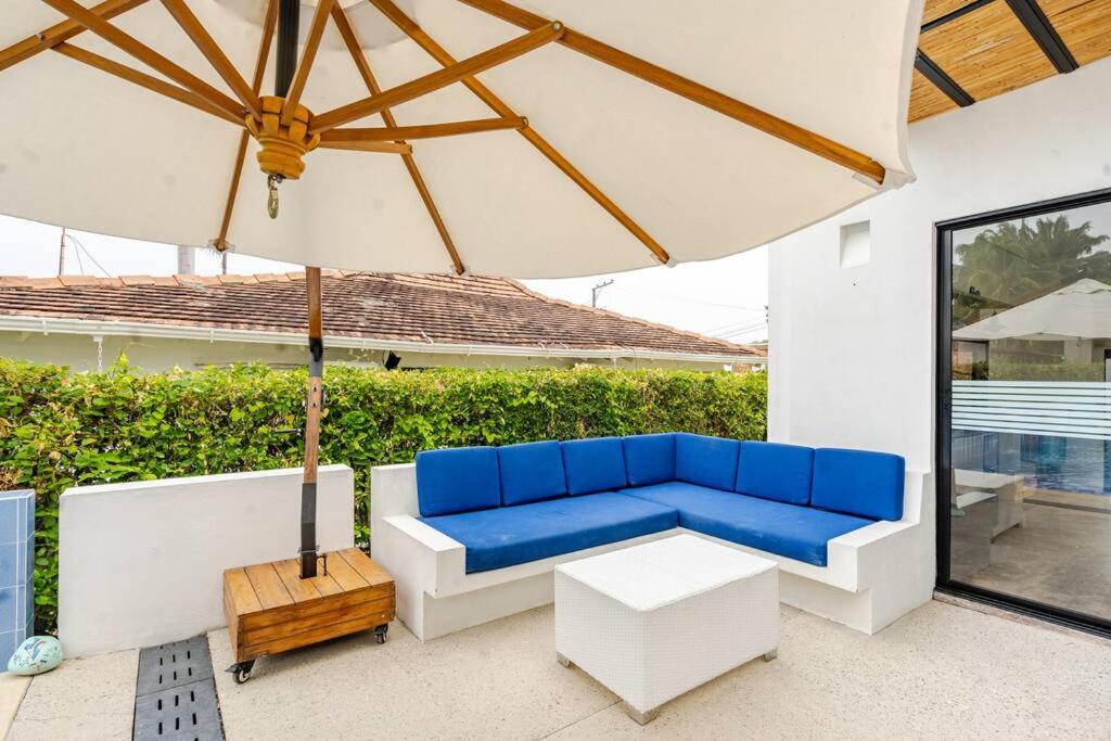 Casa Familiar en Ricaurte con Piscina Privada