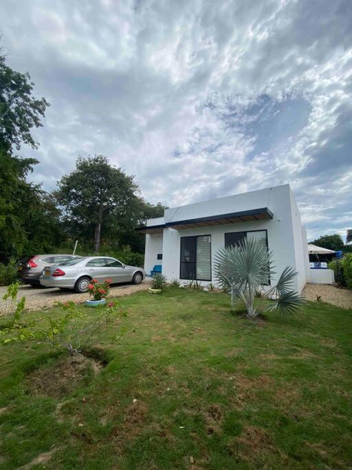 Casa Familiar en Ricaurte con Piscina Privada