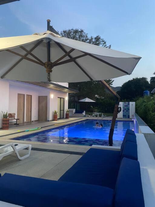 Casa Familiar en Ricaurte con Piscina Privada