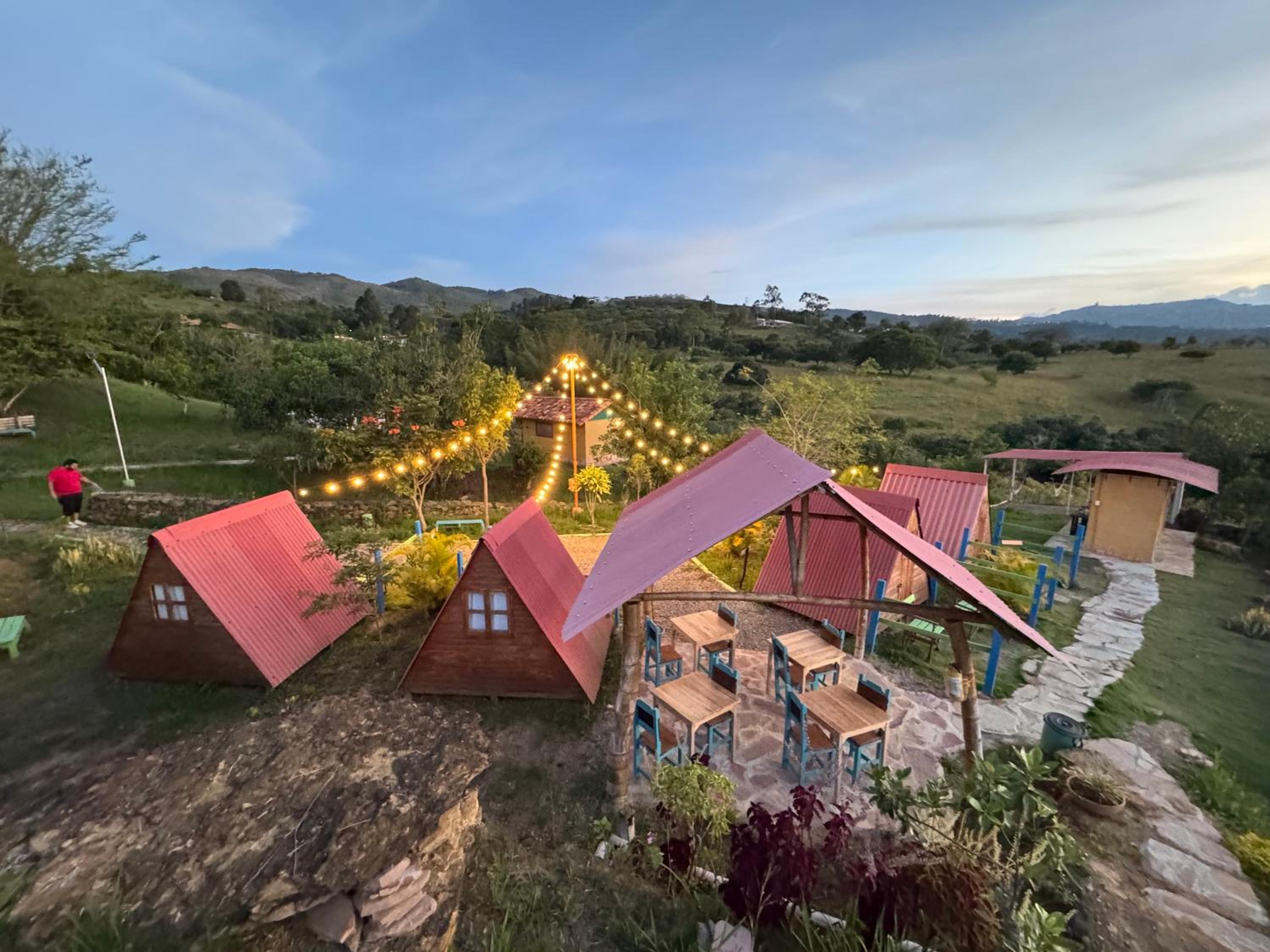 Campo Karst, Hospedaje y Campamento de montaña