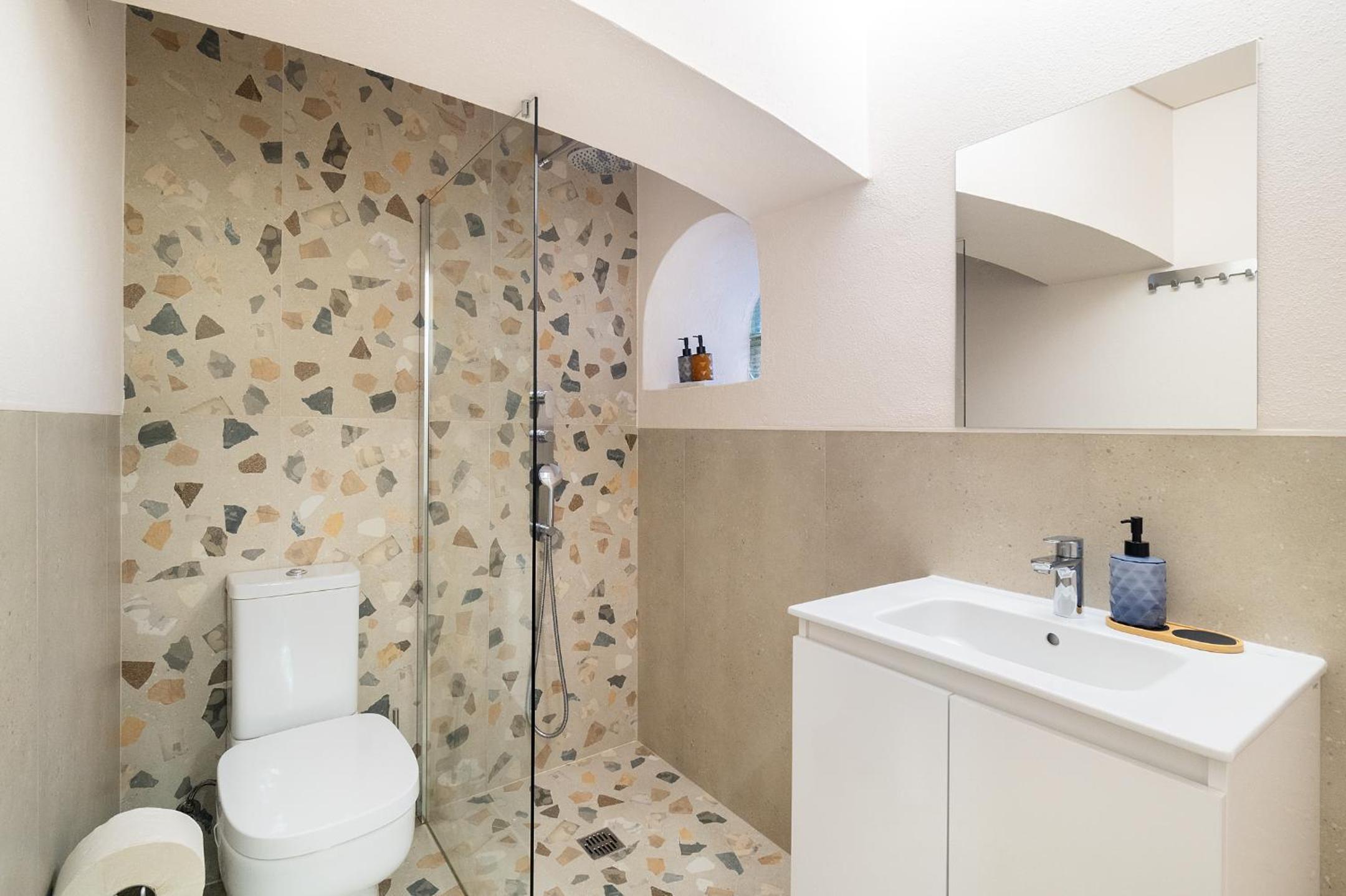 WHome Charming Getaway Near Campo Ourique view 5