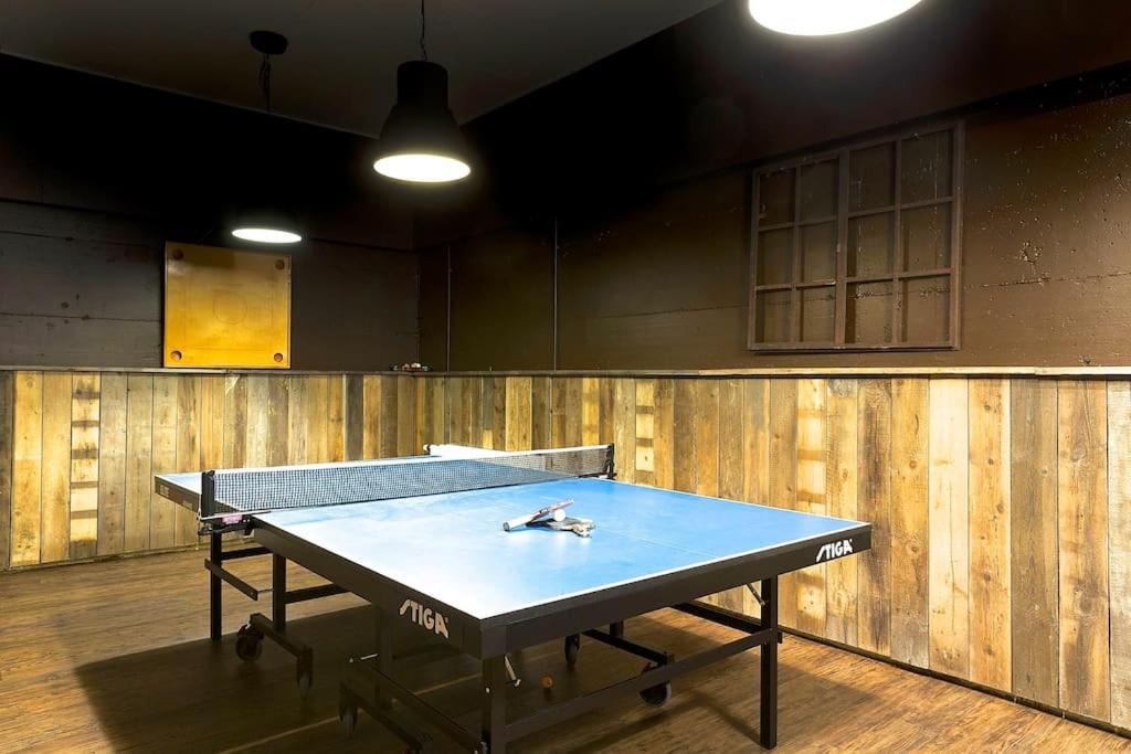 Luxury Lodge, 10 Bdr, Spa, Gym and Game Room view 4