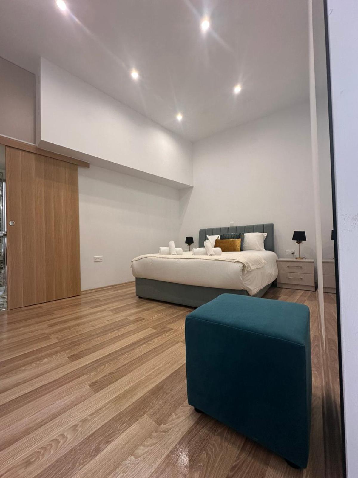 Joanna's Rooms