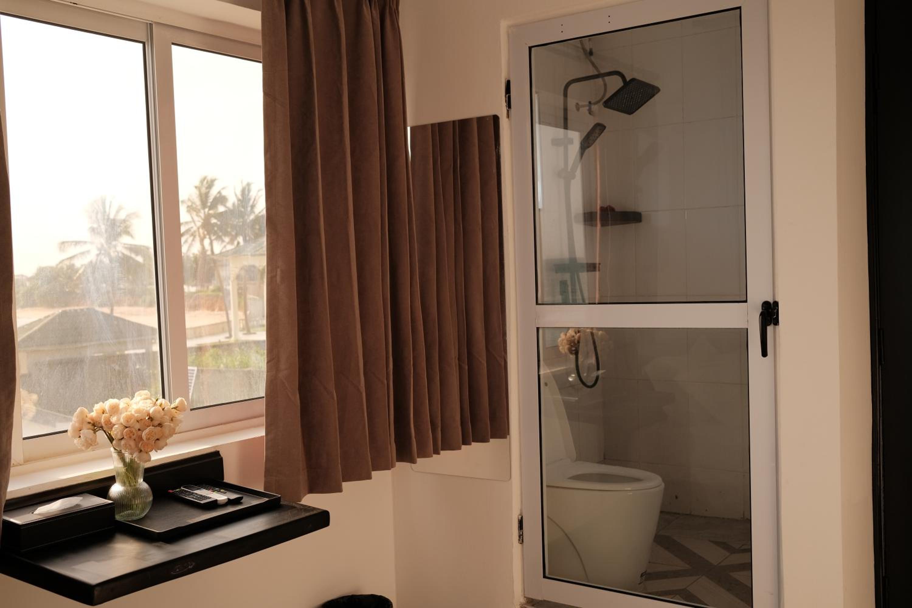 Joy Beach Lodge - Property Image 3