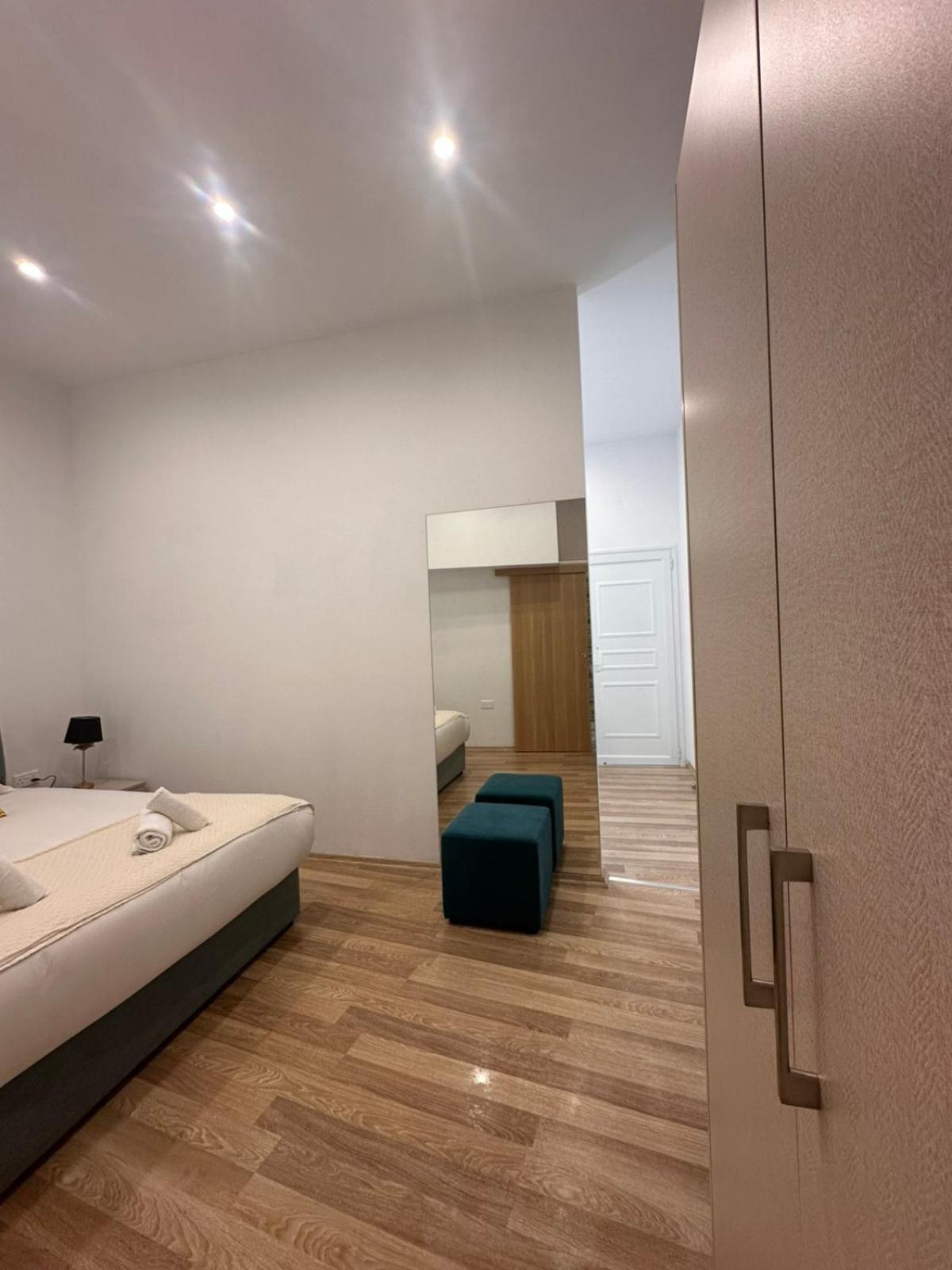 Joanna's Rooms