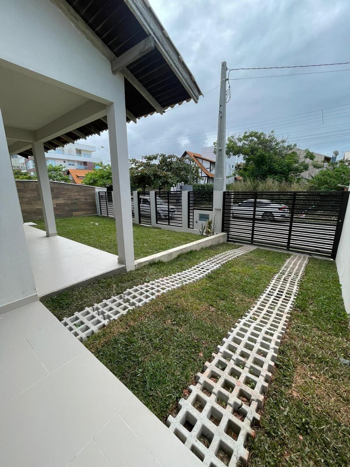 Casa Ipe Branco Mariscal