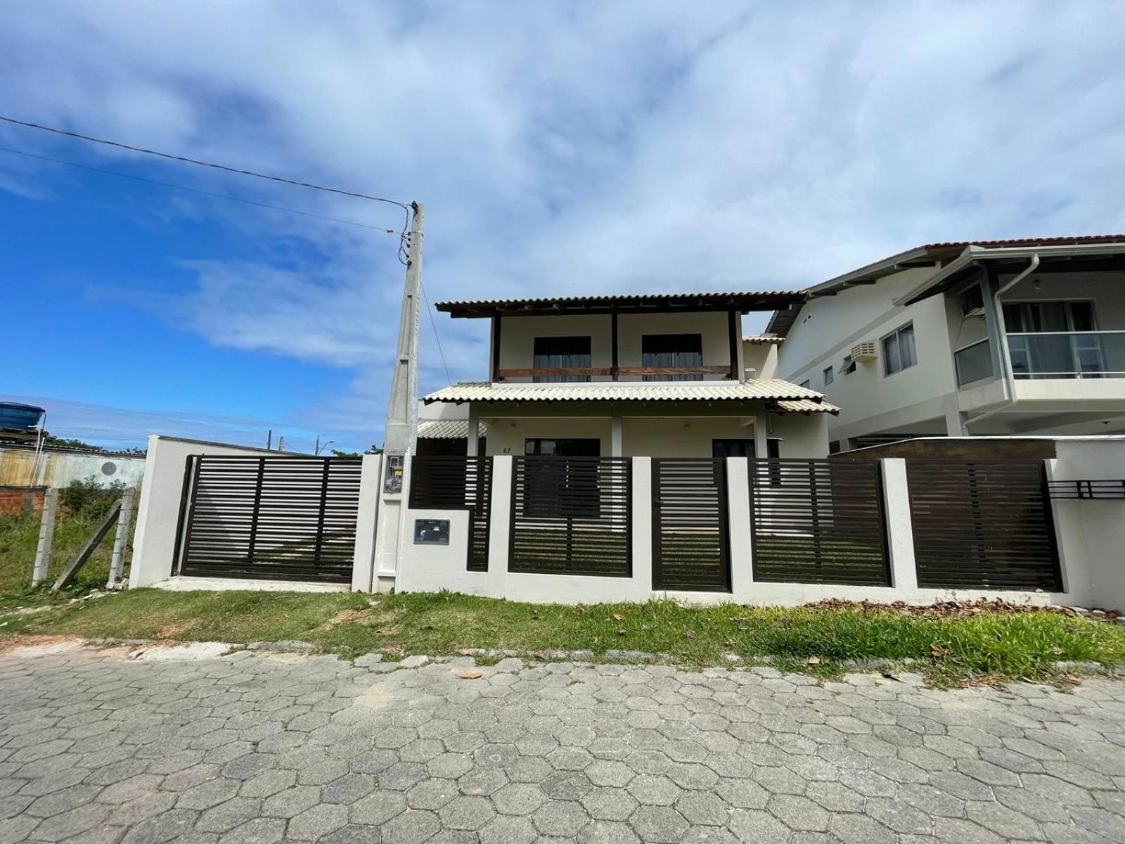Casa Ipe Branco Mariscal