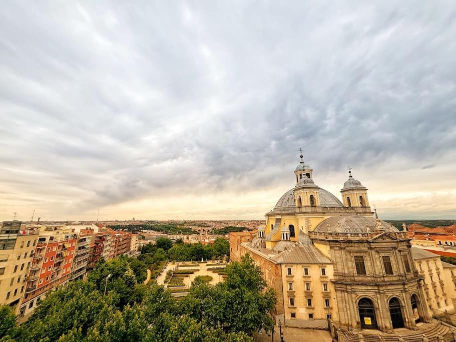 Relax in the Heart of Madrid view 4