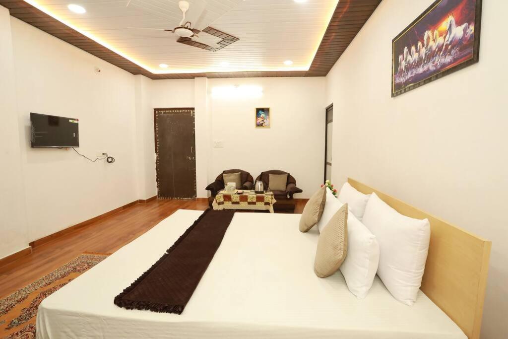 2 Bhk UdaiSagar Homestay Udaipur