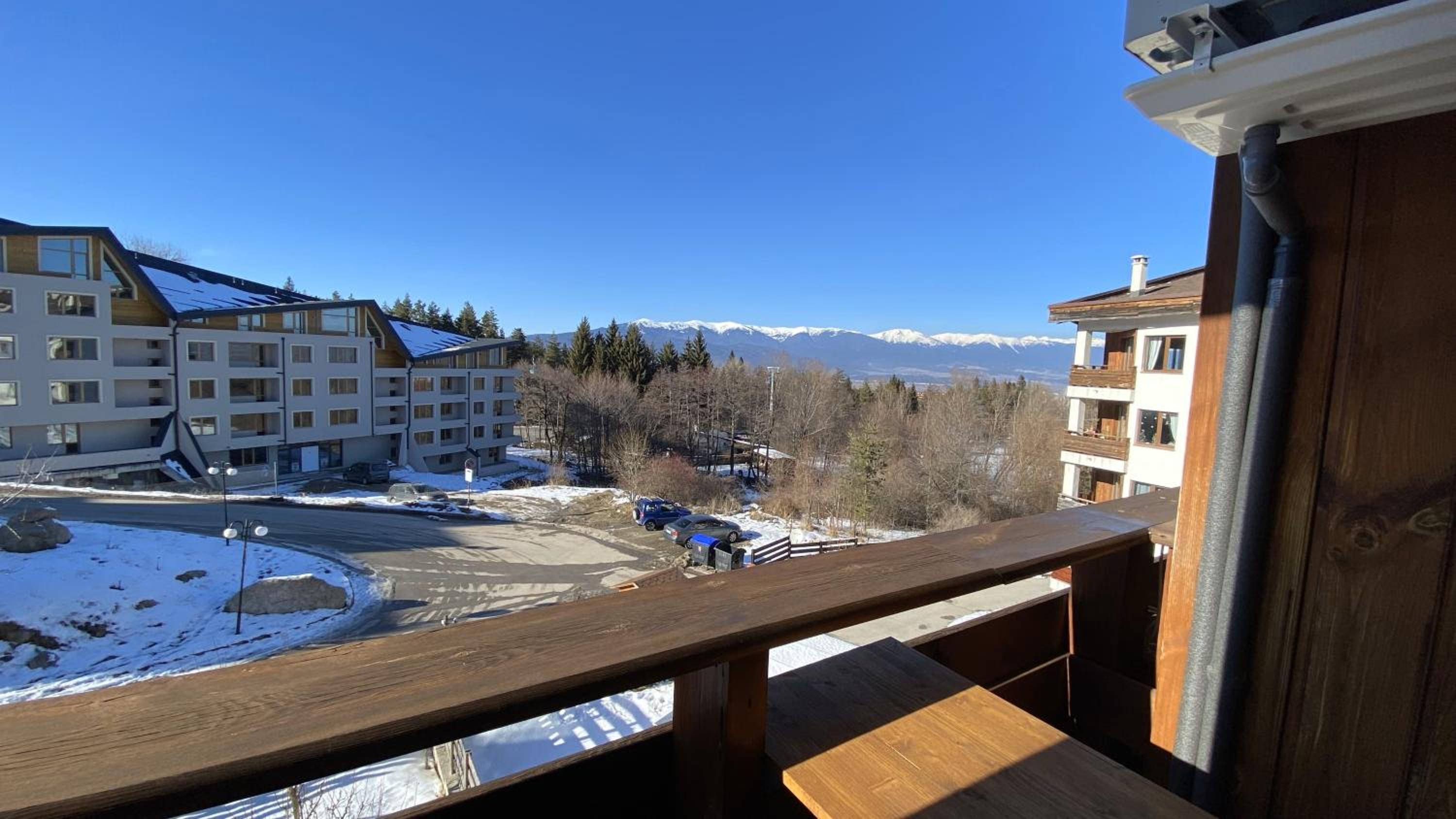 Deluxe Studio 200m from Ski Road