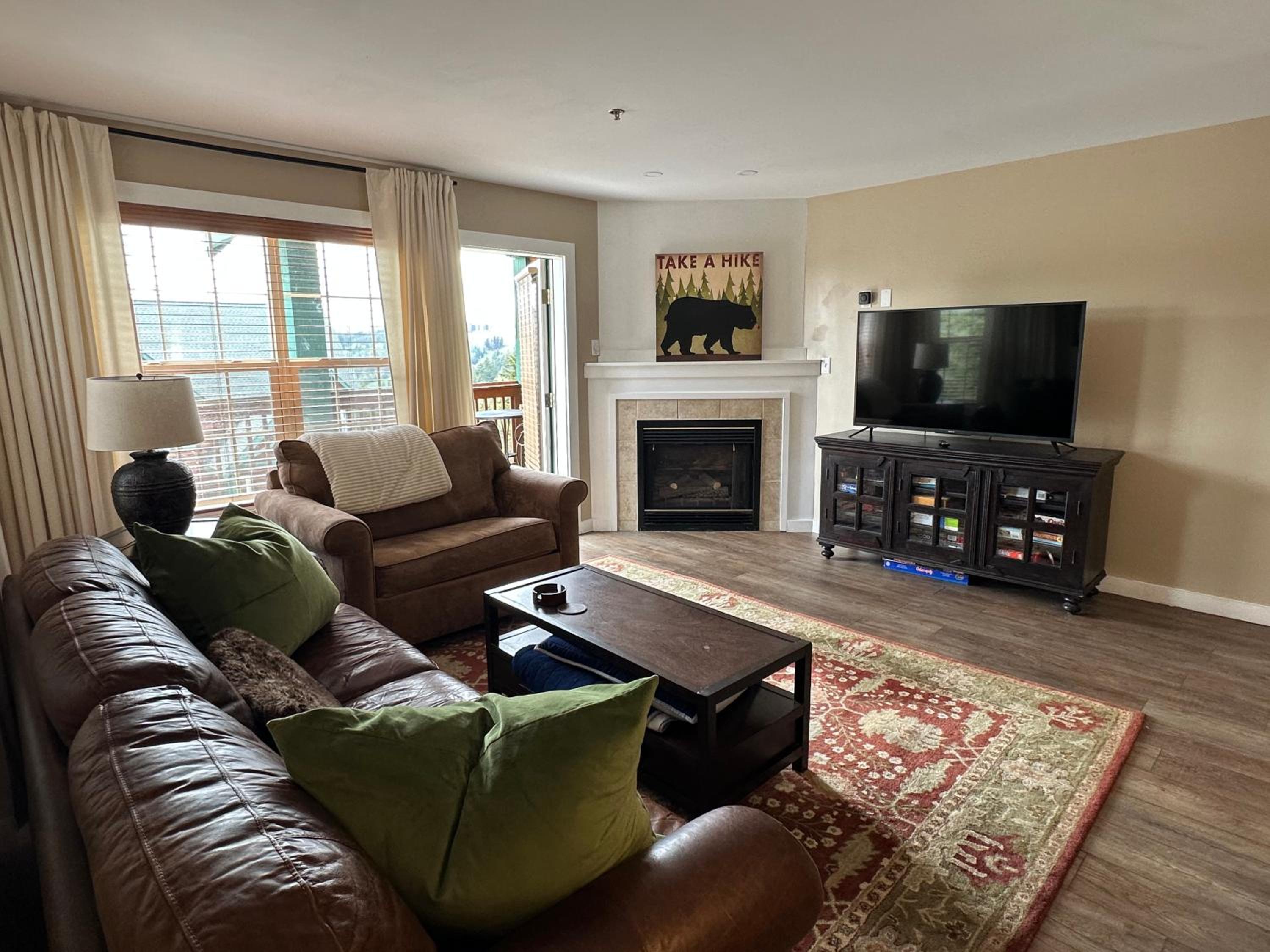Ski in and out, pet and kid friendly, slope side townhouse view 3