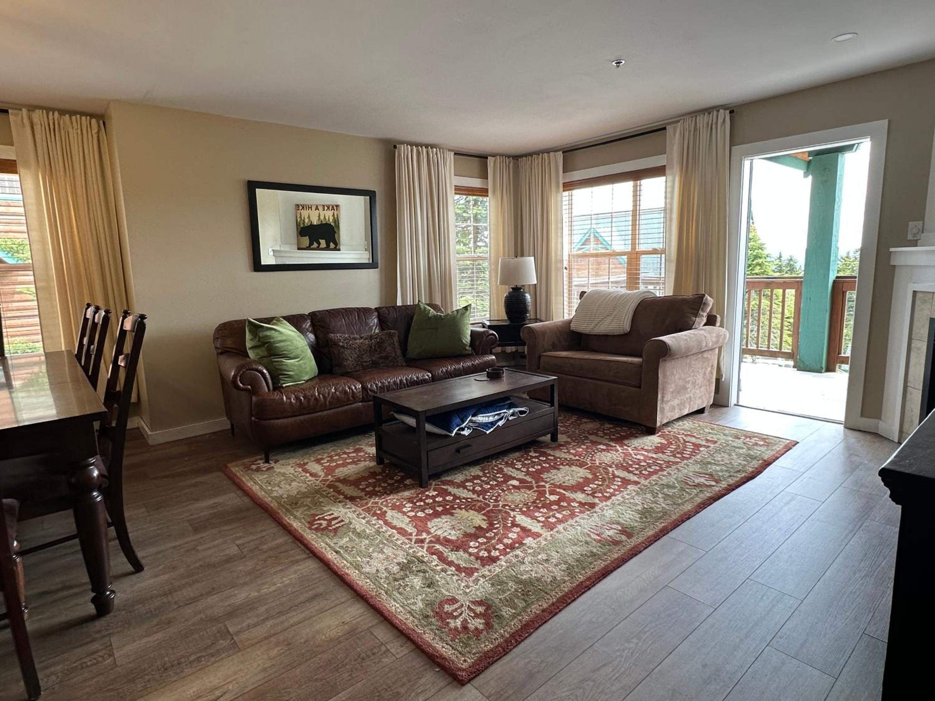 Ski in and out, pet and kid friendly, slope side townhouse view 4