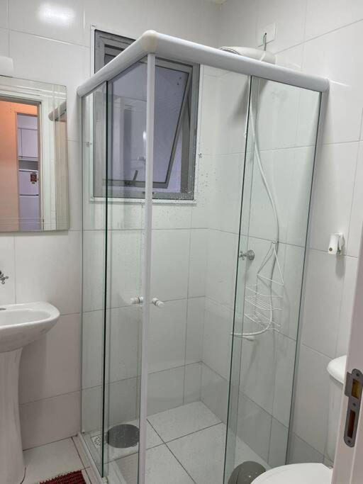 Apartamento em prédio familiar e próximo de várias praias