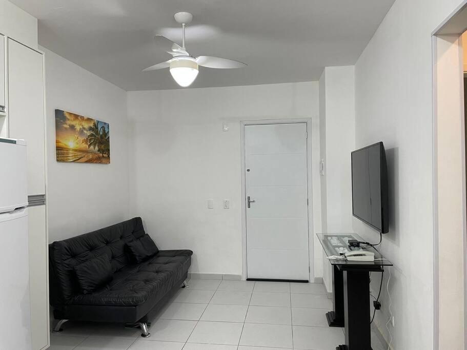 Apartamento em prédio familiar e próximo de várias praias