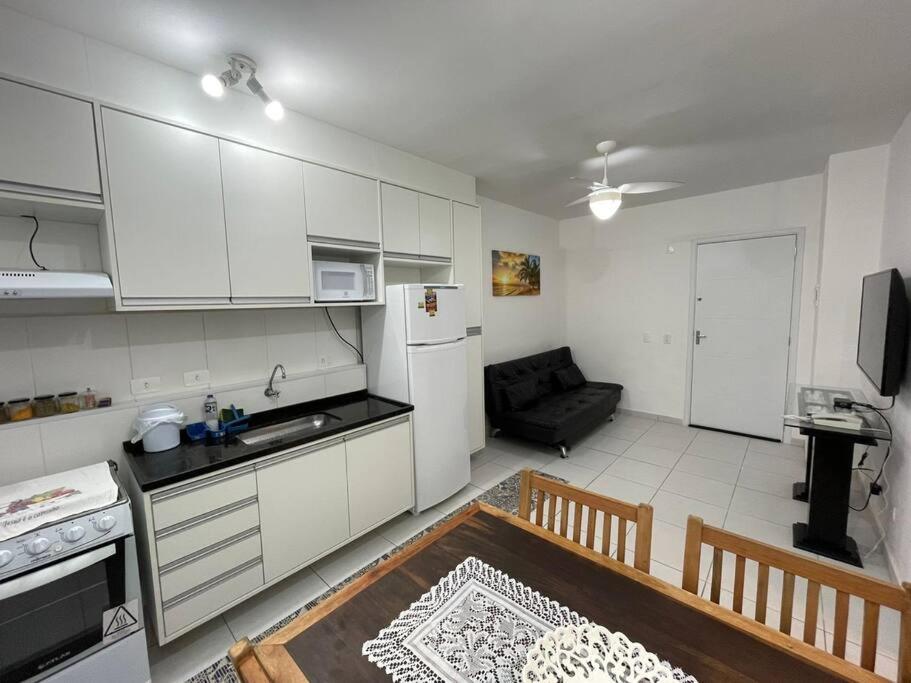 Apartamento em prédio familiar e próximo de várias praias