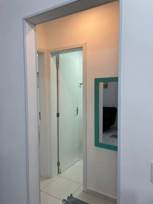 Apartamento em prédio familiar e próximo de várias praias