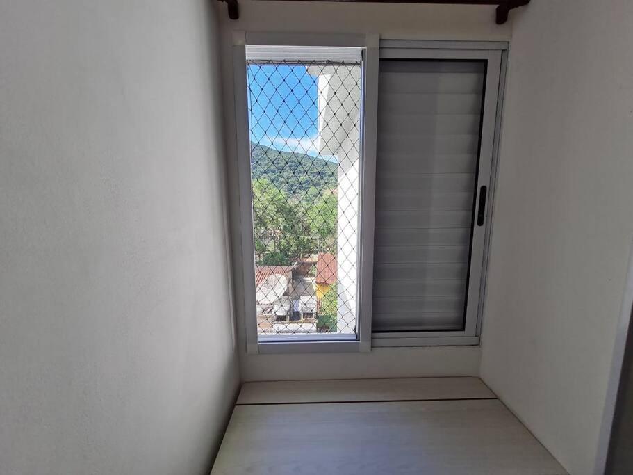 Apartamento em prédio familiar e próximo de várias praias