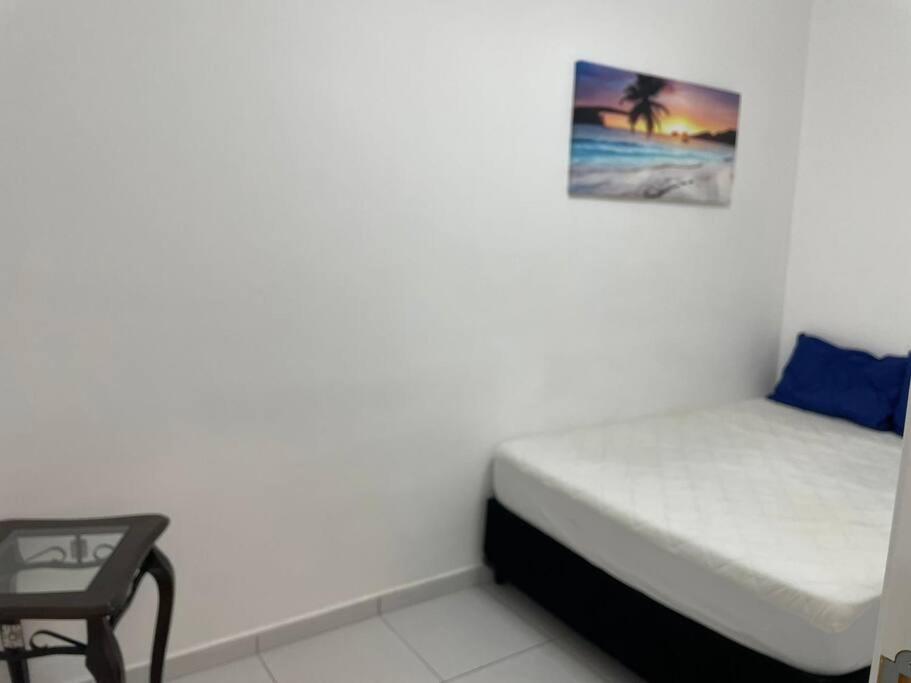 Apartamento em prédio familiar e próximo de várias praias