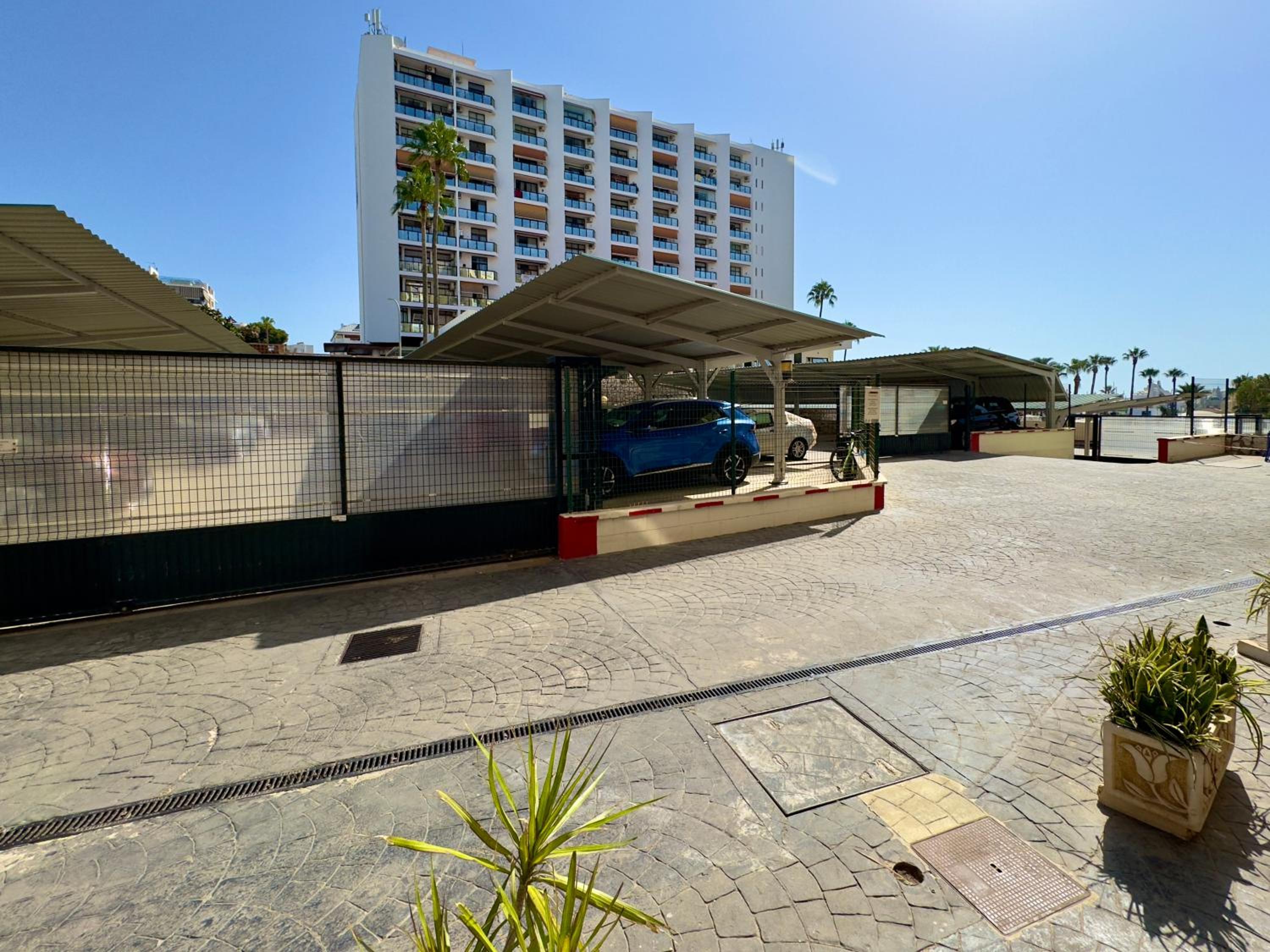 Apartamento vistas al mar junto Puerto Marina
