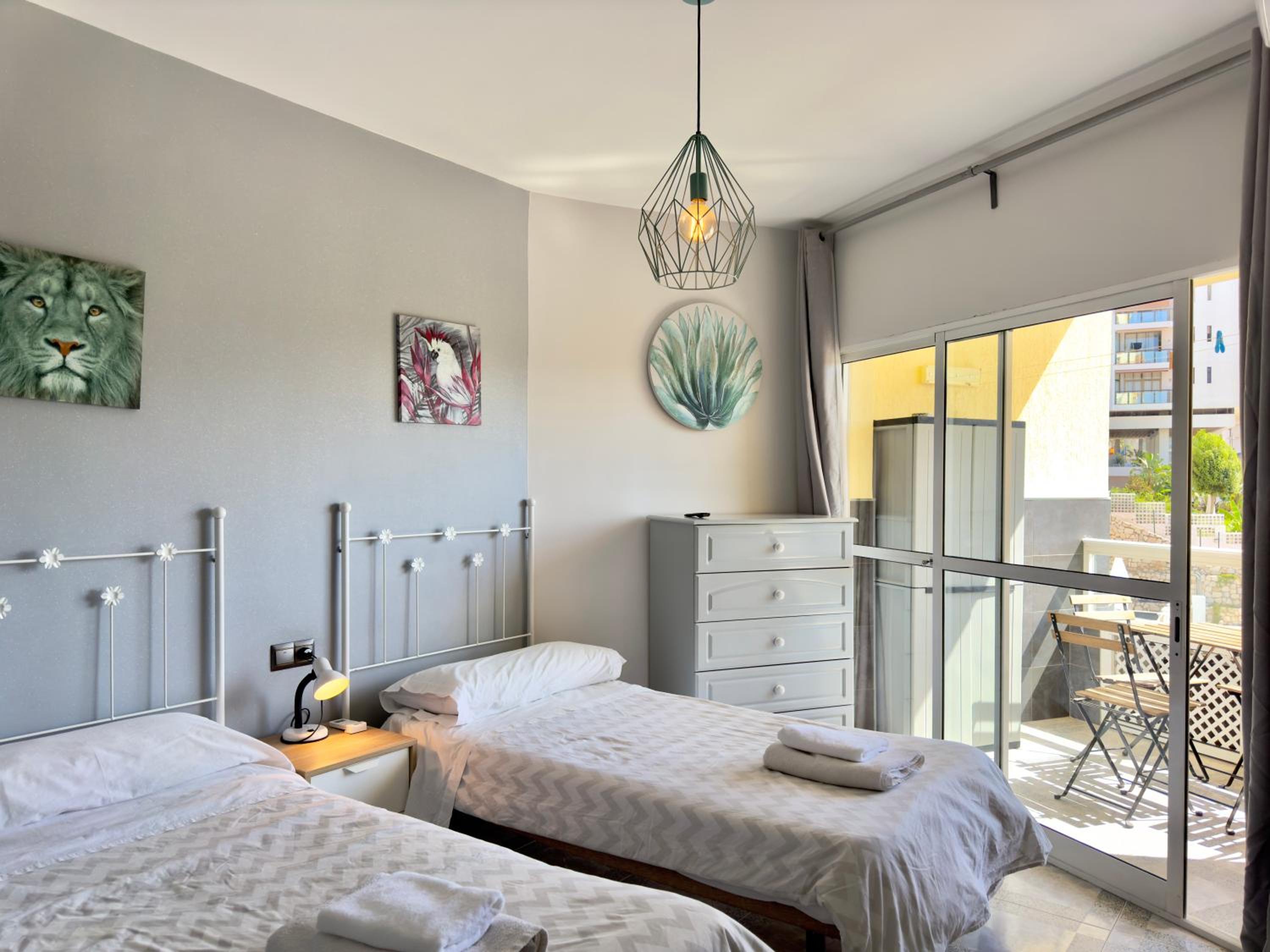 Apartamento vistas al mar junto Puerto Marina