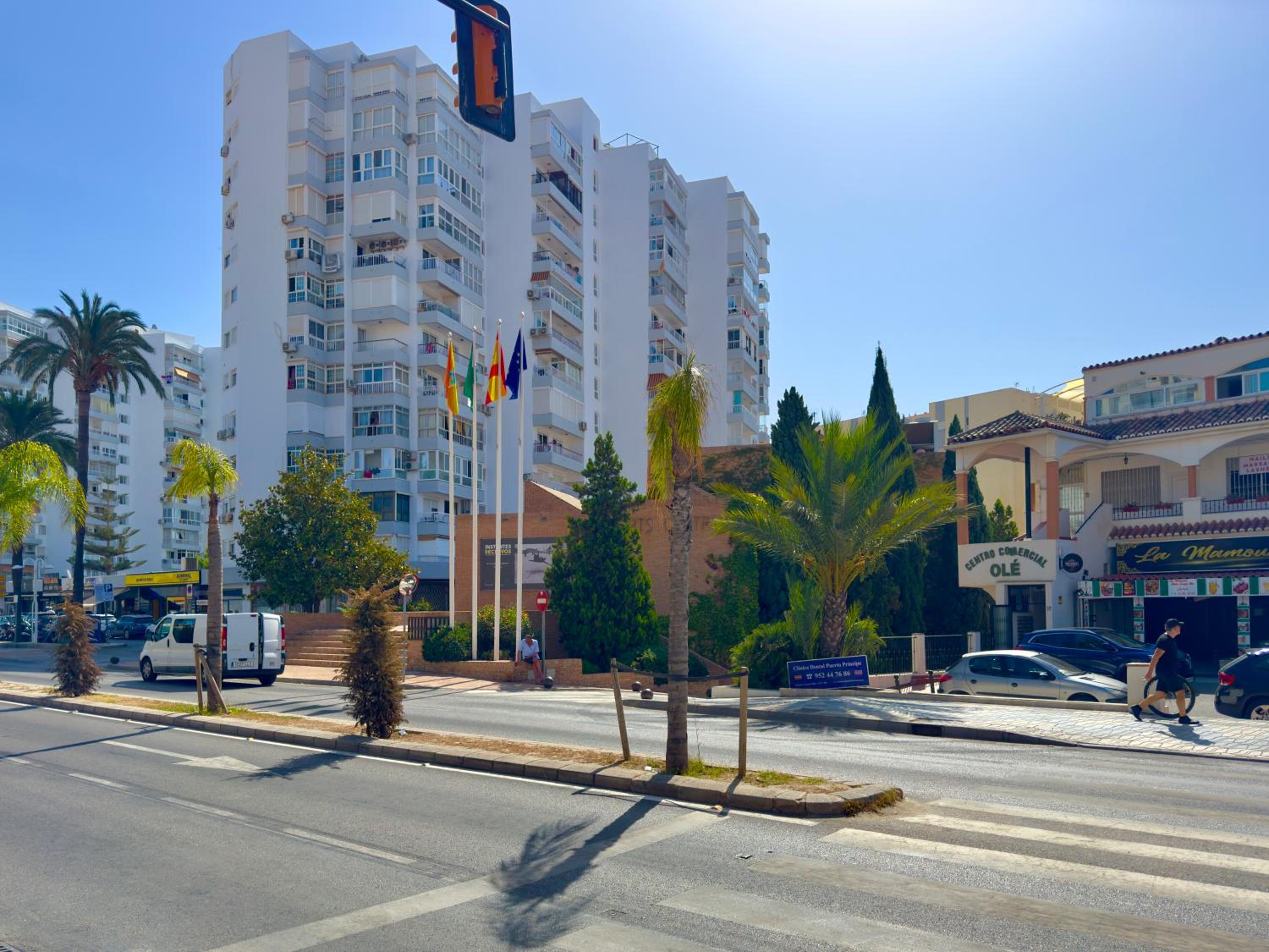 Apartamento vistas al mar junto Puerto Marina