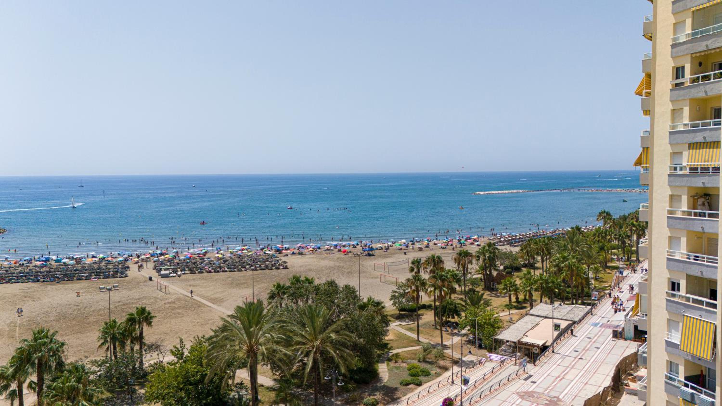 Apartamento vistas al mar junto Puerto Marina