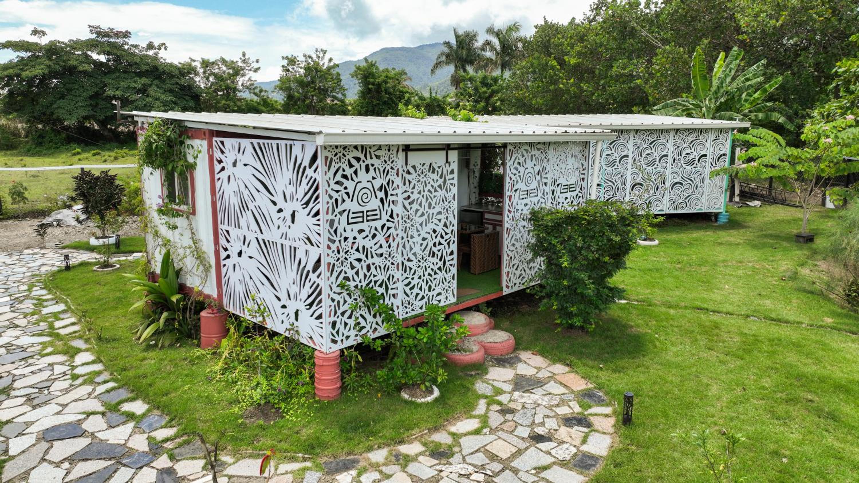 BlueEcolandia Bungalow TIERRA