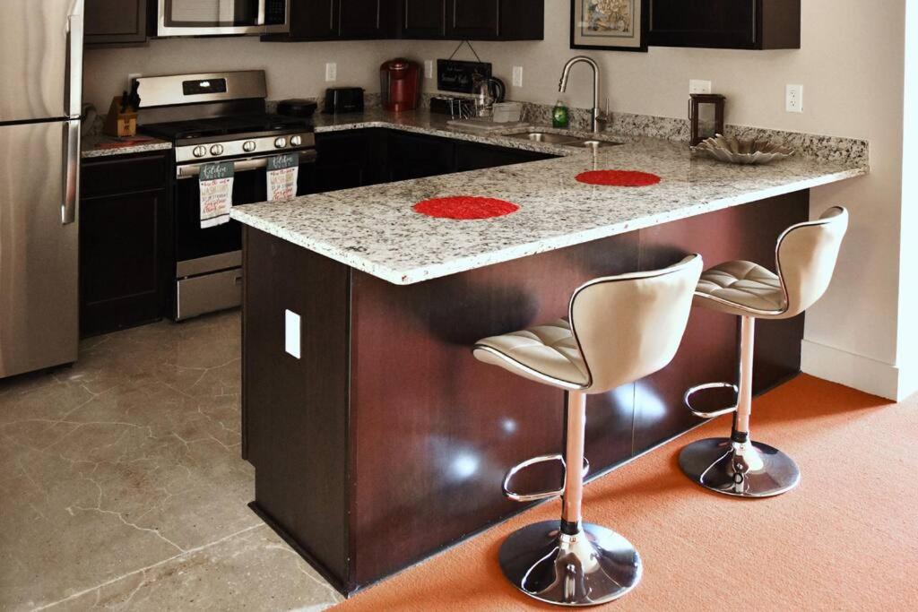 Aurora Vacations - Downtown Aurora River Facing Gem - Property Image 21