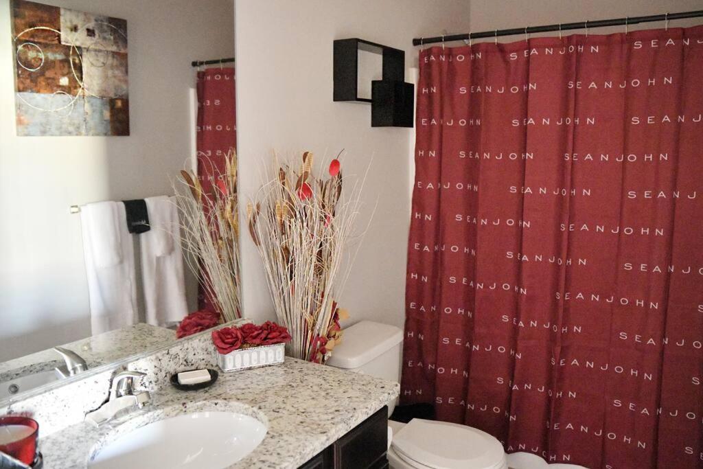 Aurora Vacations - Downtown Aurora River Facing Gem - Property Image 15