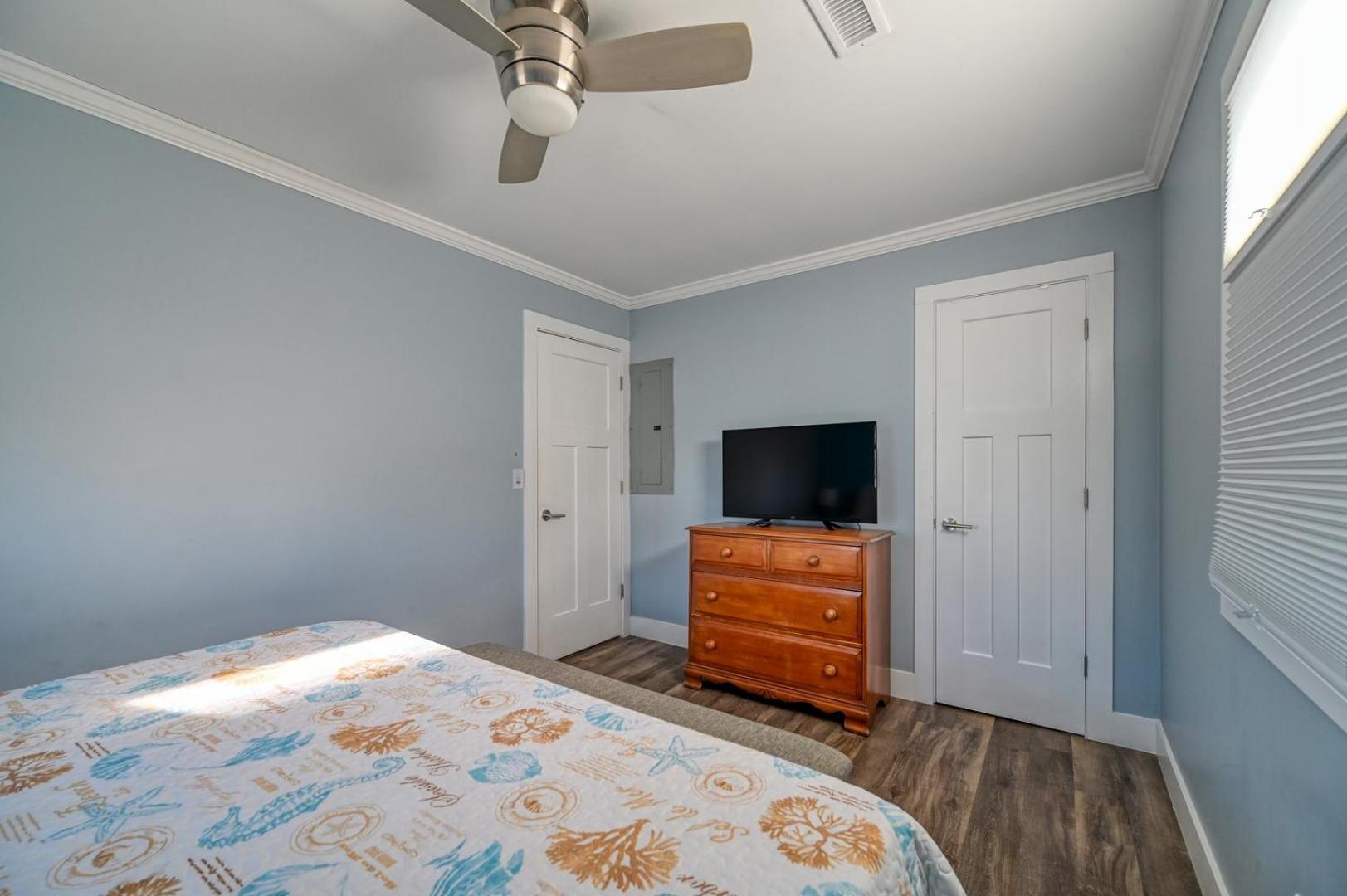 Oceanfront - Pet Friendly - Wraparound Porch view 4