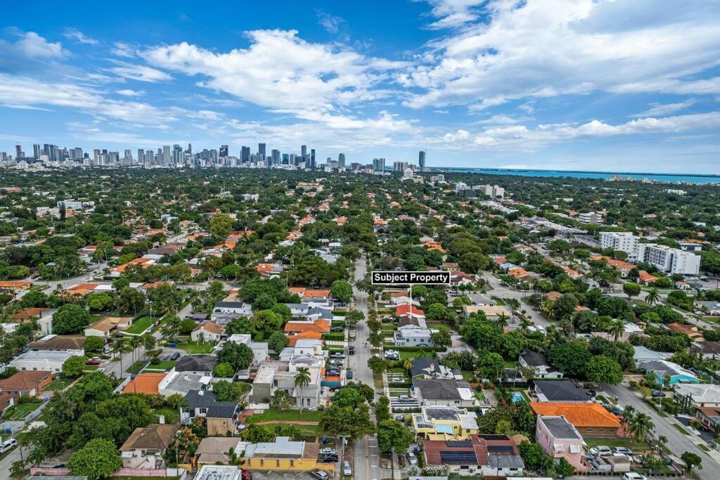 Modern 2 bedroom house in coral way