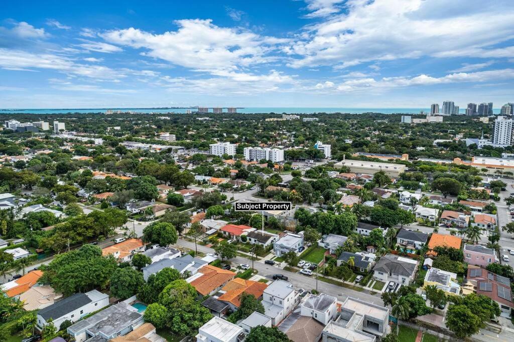 Modern 2 bedroom house in coral way