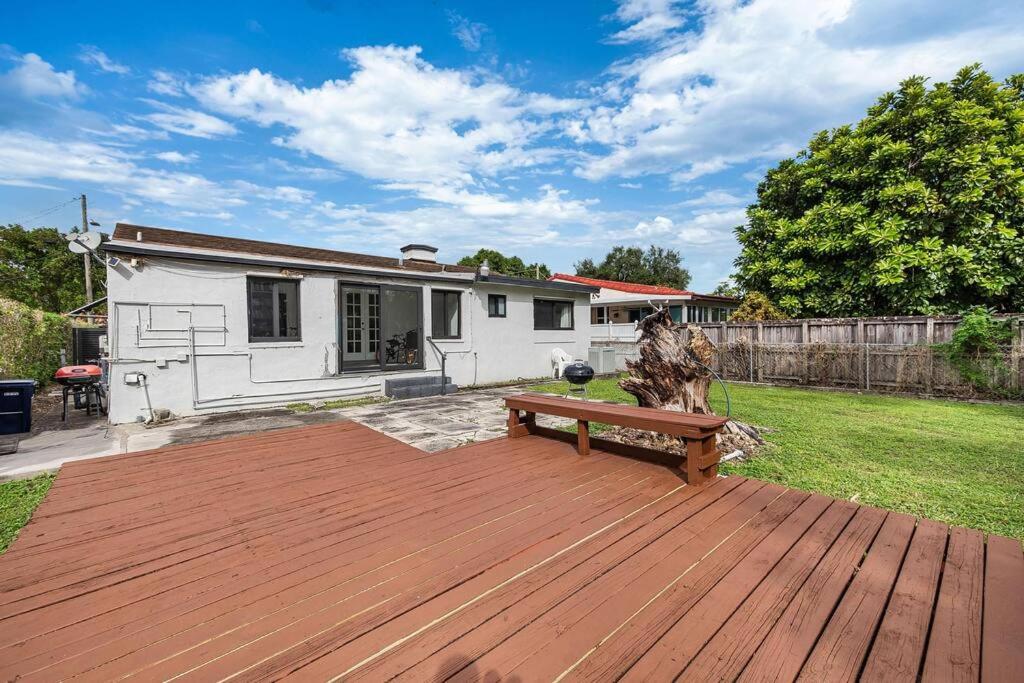Modern 2 bedroom house in coral way