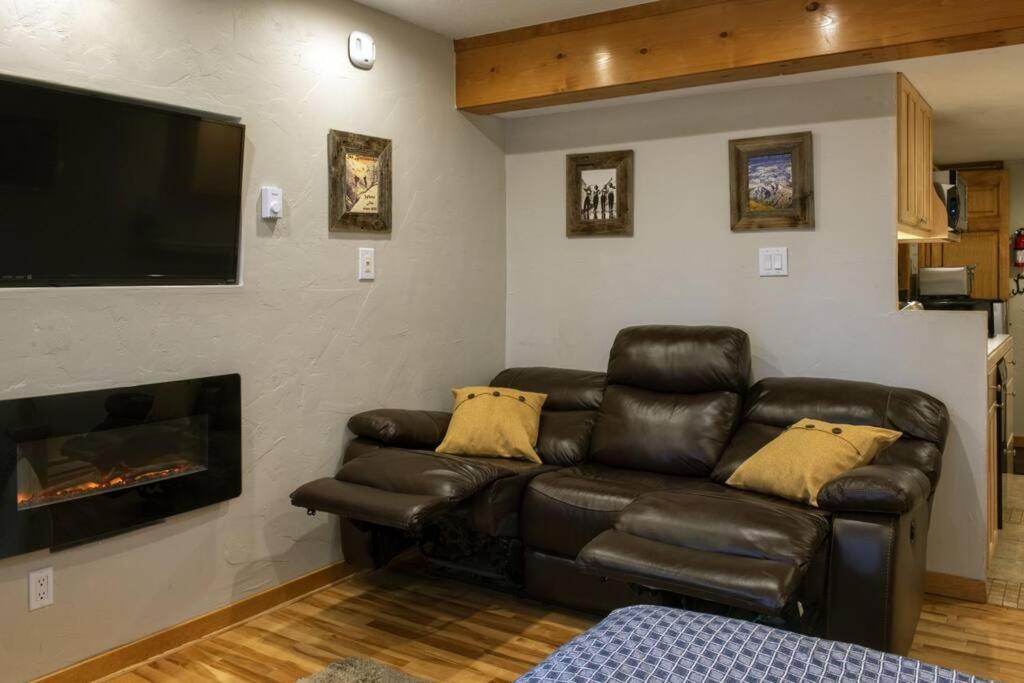 Breckenridge Studio Ski in and Ski out