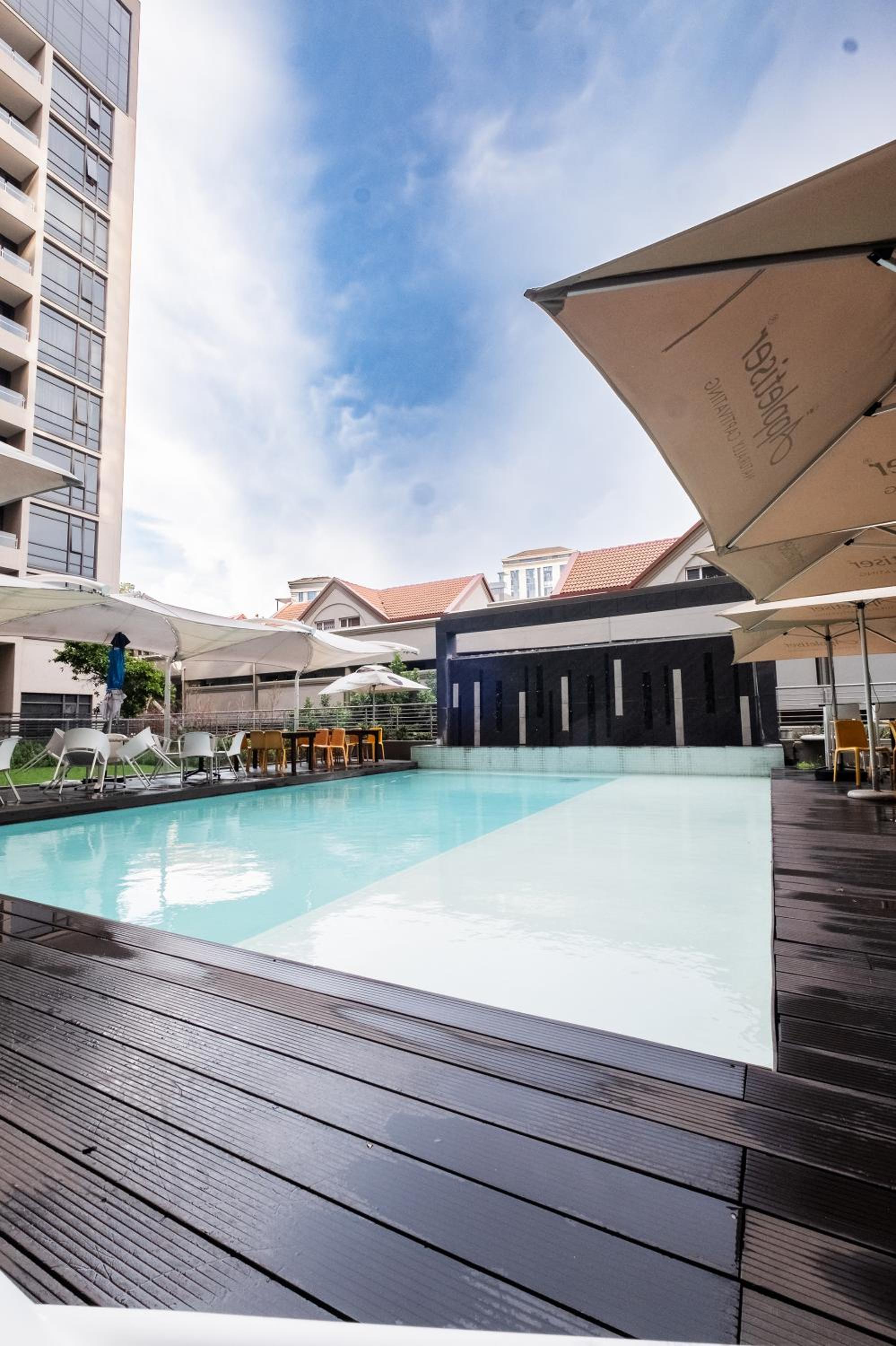 Masingita Towers - Luxurious Apartment Condo in Sandton