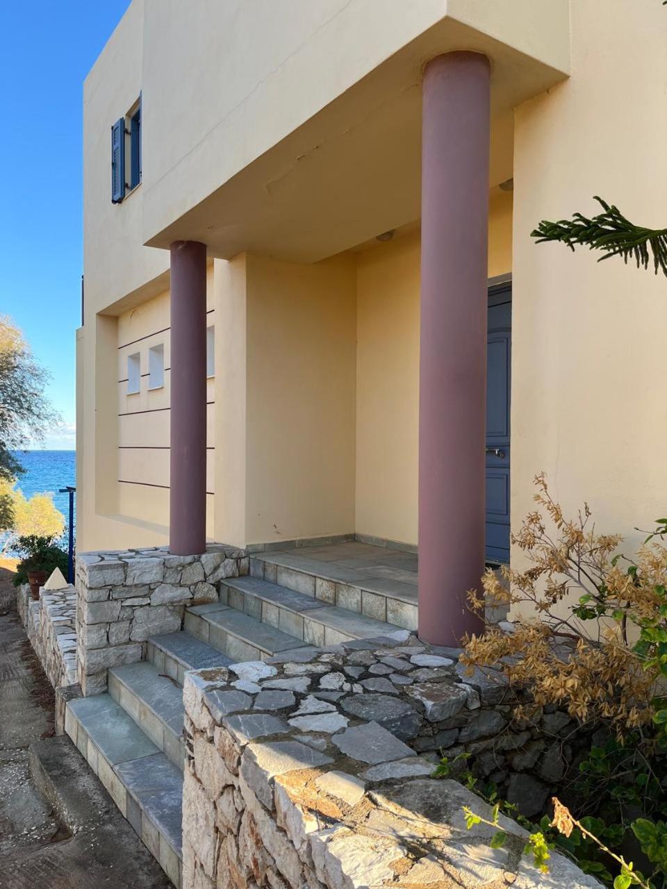 Romantic House on the beach photo 2