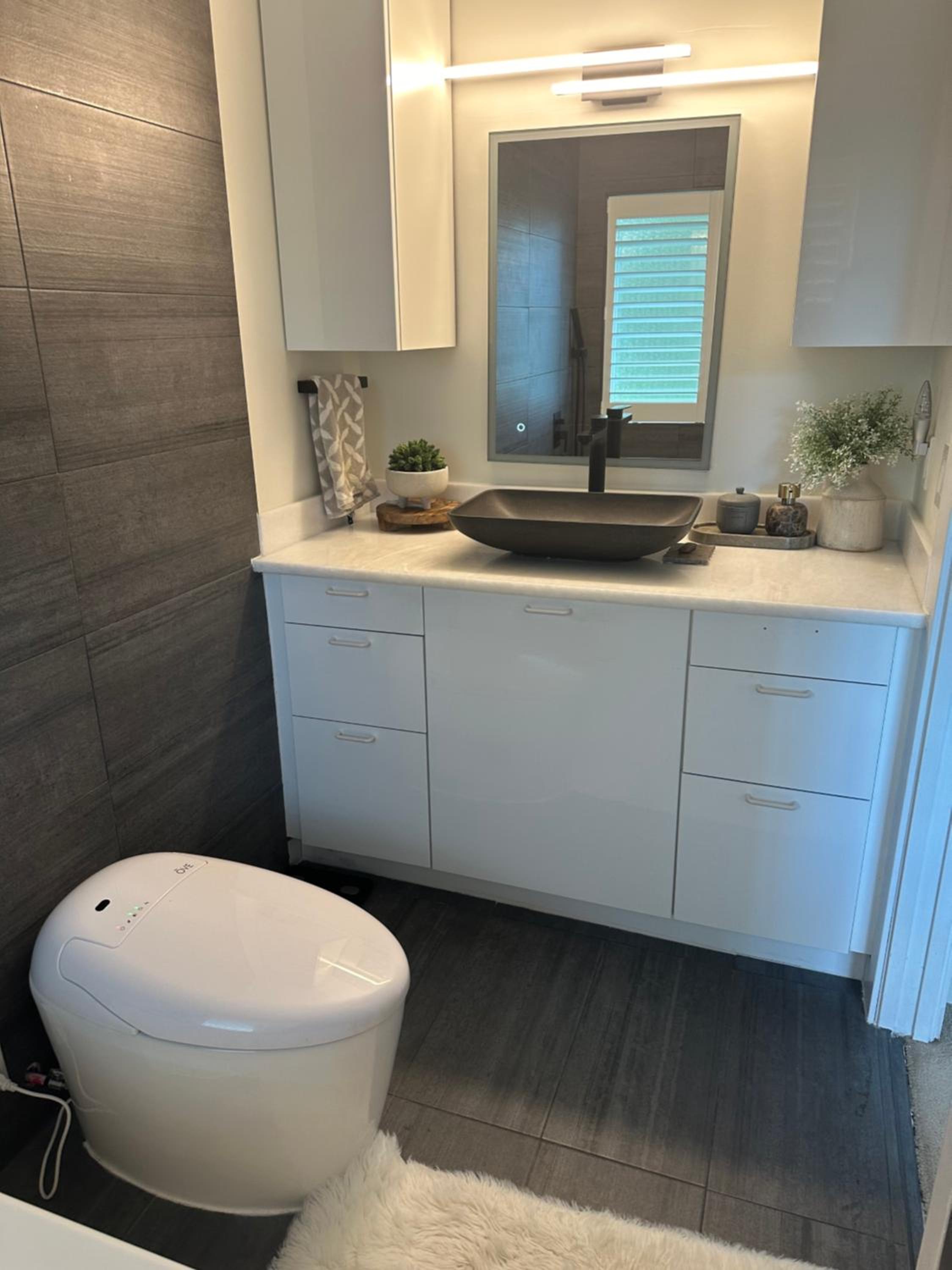 Charming family home with 2 patios