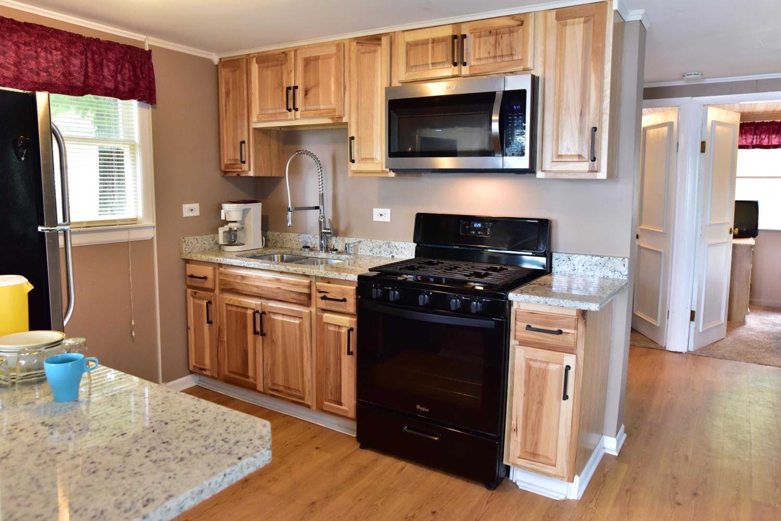 Delton Oaks Resort Motel
