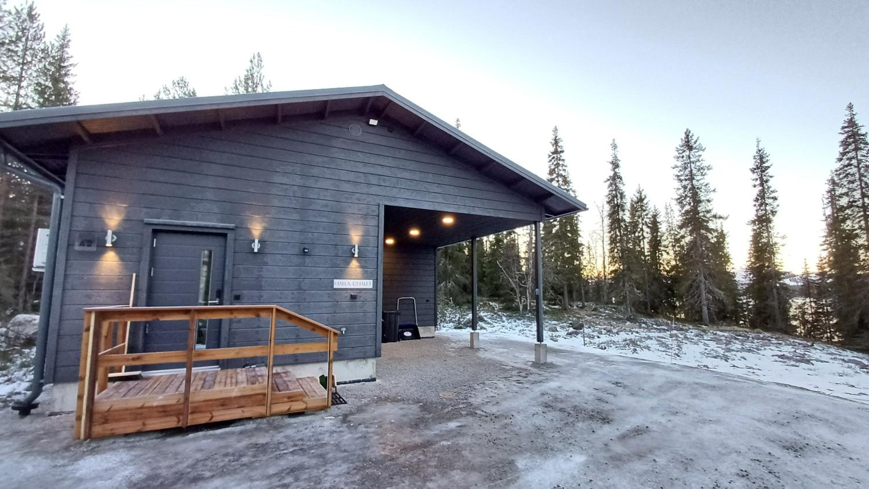 Halla Chalet, Northern Lights, ski & lake, free wifi, Vuosseli Resort Ruka view 3