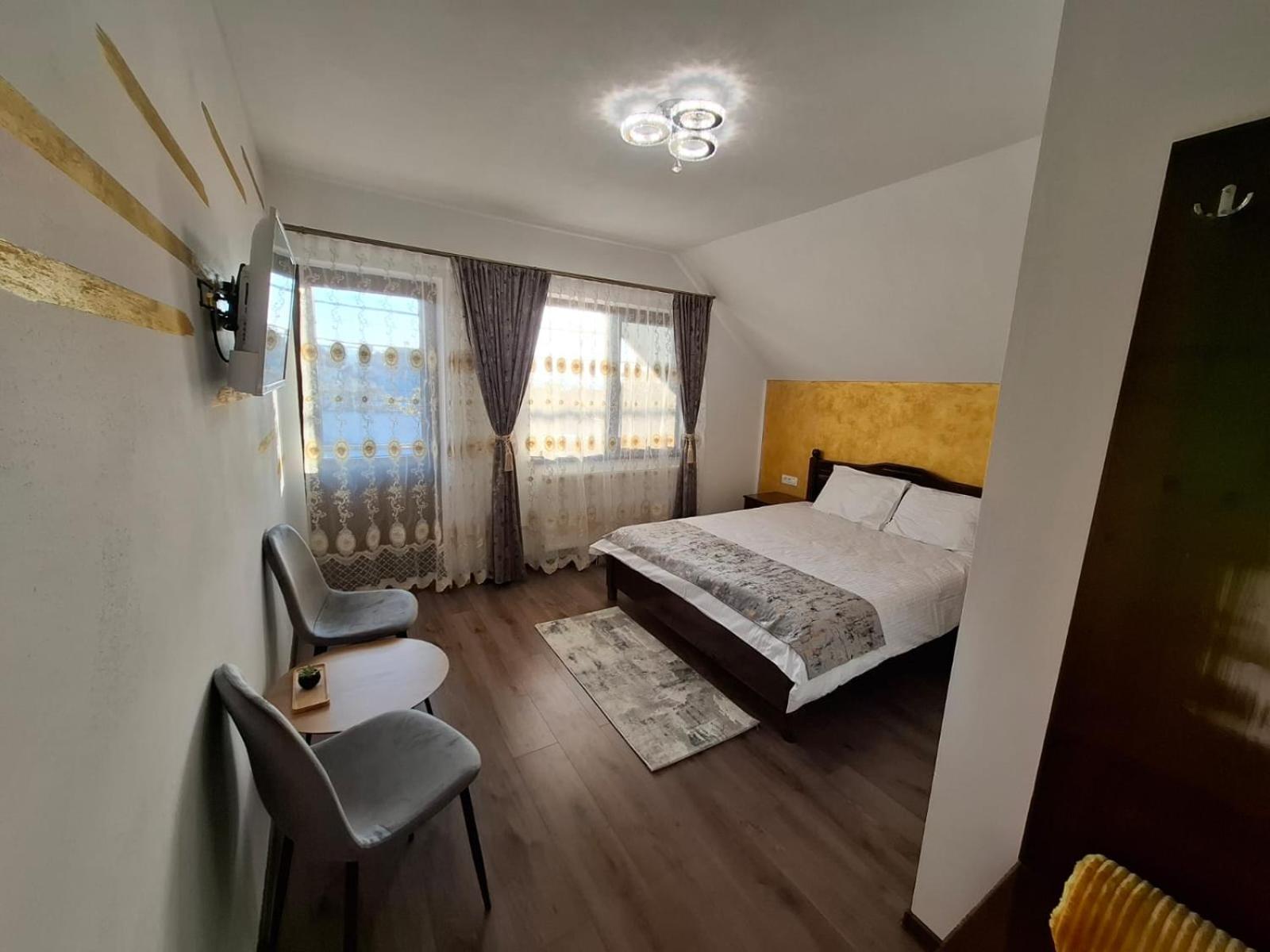 Casa Șandru view 3